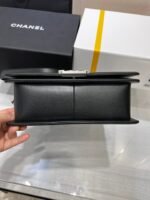 BOY BAG MEDIUM 25 BLACK CAVIAR RUTHENIUM HARDWARE - Image 15