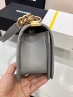 BOY BAG MEDIUM 25 GREY CAVIAR GOLD HARDWARE - Image 4