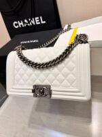 BOY BAG MEDIUM 25 WHITE CAVIAR RUTHENIUM HARDWARE - Image 11