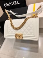 BOY BAG MEDIUM 25 WHITE CAVIAR GOLD HARDWARE - Image 6