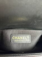 BOY BAG SMALL 20 BLACK CHEVRON CAVIAR GOLD HARDWARE - Image 17