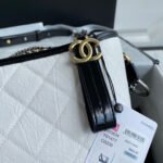 CC GABRIELLE MEDIUM 28 HOBO BAG IN BLACK MIX WHITE CALFSKIN - Image 10