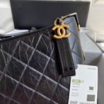 CC GABRIELLE MEDIUM 28 HOBO BAG IN BLACK CALFSKIN - Image 12