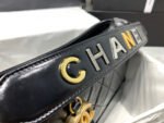 HOBO BAG 25 WITH STRAP IN BLACK CALFSKIN GOLD AND SILVER HARDWARE - Image 2