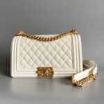 CC MEDIUM 25 BOY BAG IN WHITE LAMBSKIN GOLD HARDWARE - Image 10
