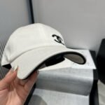 BASEBALL HAT IN WHITE WITH BLACK TRIM 673994 - Image 4