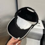 BASEBALL HAT IN BLACK WITH WHITE TRIM 673995 - Image 9