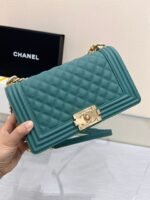 BOY BAG MEDIUM 25 EVERGREEN CAVIAR GOLD HARDWARE - Image 2