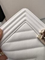 BOY BAG SMALL 20 WHITE CHEVRON CAVIAR GOLD HARDWARE - Image 7