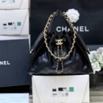 CC 25 HANDBAG IN BLACK 30 GRAINED CALFSKIN GOLD HARDWARE