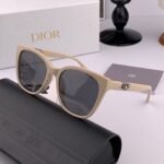 MONTAIGNE SUNGLASS CD67711 IN ACETATE