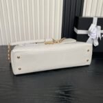CHANEL 25S TOP HANDLE SHOULDER BAG 37 IN CREAM WHITE CALFSKIN WITH GOLD HARDWARE - Image 5