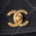 CHANEL 25S SHOULDER BAG 30 IN BLACK SUEDE WITH GOLD HARDWARE - Image 3