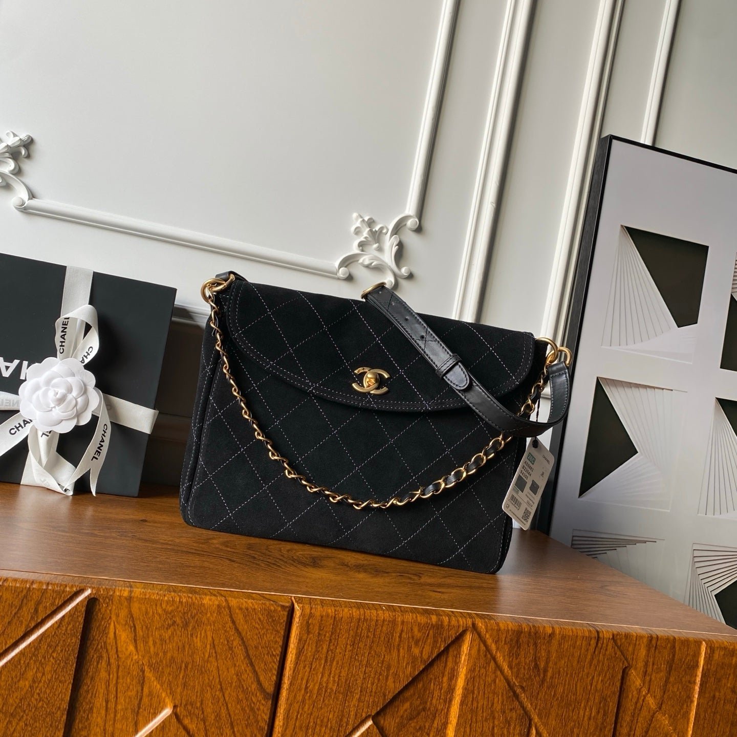 img_70762a6f_20251210_i1765324325031_6700_0_0_jpg CHANEL 25S SHOULDER BAG 30 IN BLACK SUEDE WITH GOLD HARDWARE - Image 1