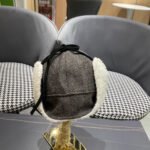KNITTED TRAPPER HAT IN GRAY WOOL 439525 - Image 15