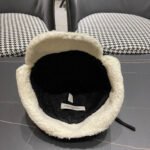 KNITTED TRAPPER HAT IN GRAY WOOL 439525 - Image 4