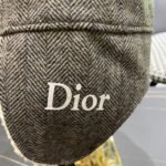 KNITTED TRAPPER HAT IN GRAY WOOL 439525 - Image 6