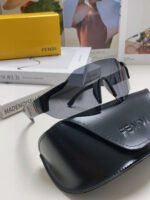 FF SQUARED VISOR FRAME SUNGLASSES 557144 IN ACETATE - Image 9
