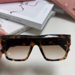 RUNWAY SQUARE SUNGLASSES 513009 IN HAVANA ACETATE - Image 13