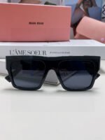 RUNWAY SQUARE SUNGLASSES 513010 IN BLACK ACETATE - Image 3