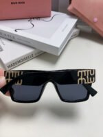 RUNWAY SQUARE SUNGLASSES 513010 IN BLACK ACETATE - Image 14