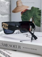 RUNWAY SQUARE SUNGLASSES 513010 IN BLACK ACETATE - Image 16