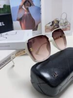 SQUARE SUNGLASSES 632874 IN WHITE ACETATE - Image 2