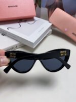 GLIMPSE CAT EYE SUNGLASSES 555886 IN BLACK ACETATE - Image 7