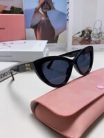 GLIMPSE CAT EYE SUNGLASSES 555886 IN BLACK ACETATE - Image 17