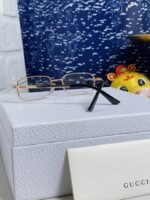 RECTANGULAR FRAME SUNGLASSES GG1457S IN METAL - Image 18