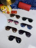 SIGNATURE AVIATOR FRAME SUNGLASSES  563238 IN METAL - Image 16