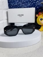 TRIOMPHE SQUARE SUNGLASS 566744 IN BLACK ACETATE - Image 4