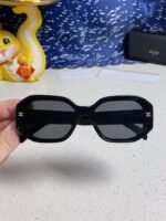 TRIOMPHE SQUARE SUNGLASS 566744 IN BLACK ACETATE - Image 18