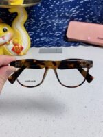 RUNWAY SUNGLASSES 567506 IN HAVANA ACETATE BRONZE LOGO - Image 12