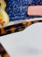 RUNWAY SUNGLASSES 567506 IN HAVANA ACETATE BRONZE LOGO - Image 13