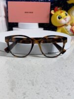 RUNWAY SUNGLASSES 567506 IN HAVANA ACETATE BRONZE LOGO - Image 7