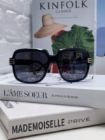 SQUARE FRAME SUNGLASSES 570231 IN ACETATE AND METAL - Image 9