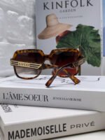 SQUARE FRAME SUNGLASSES 570231 IN ACETATE AND METAL - Image 6
