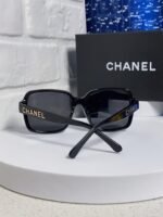 SQUARE SUNGLASSES 638932 IN BLACK ACETATE - Image 13