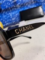 SQUARE SUNGLASSES 638932 IN BLACK ACETATE - Image 8