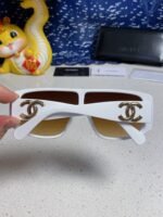 SQUARE SUNGLASSES CH5495 IN WHITE ACETATE BROWN LENSES - Image 5