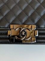 CHANEL BOY 25S 25 CM IN BLACK LAMBSKIN - Image 2