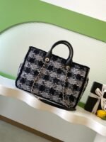 CHANEL 25S SHOPPING BAG 40 IN BLACK MIX GREY TWEED - Image 11