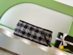 CHANEL 25S SHOPPING BAG 40 IN BLACK MIX GREY TWEED - Image 16