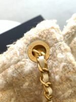CHANEL 25S BOW BAG 26 IN CREAM WHITE TWEED WITH GOLD HARDWARE - Image 9