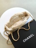 CHANEL 25S BOW BAG 26 IN CREAM WHITE TWEED WITH GOLD HARDWARE - Image 5