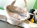 CHANEL 25S BOW BAG 38 IN CREAM WHITE TWEED WITH GOLD HARDWARE - Image 17