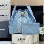 CC 25 HANDBAG 40 IN BLUE DENIM GOLD HARDWARE - Image 11