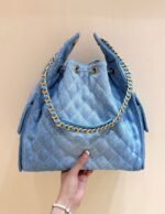 CC 25 HANDBAG 40 IN BLUE DENIM GOLD HARDWARE - Image 7