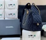 CC 25 HANDBAG 40 IN BLACK DENIM GOLD HARDWARE - Image 17